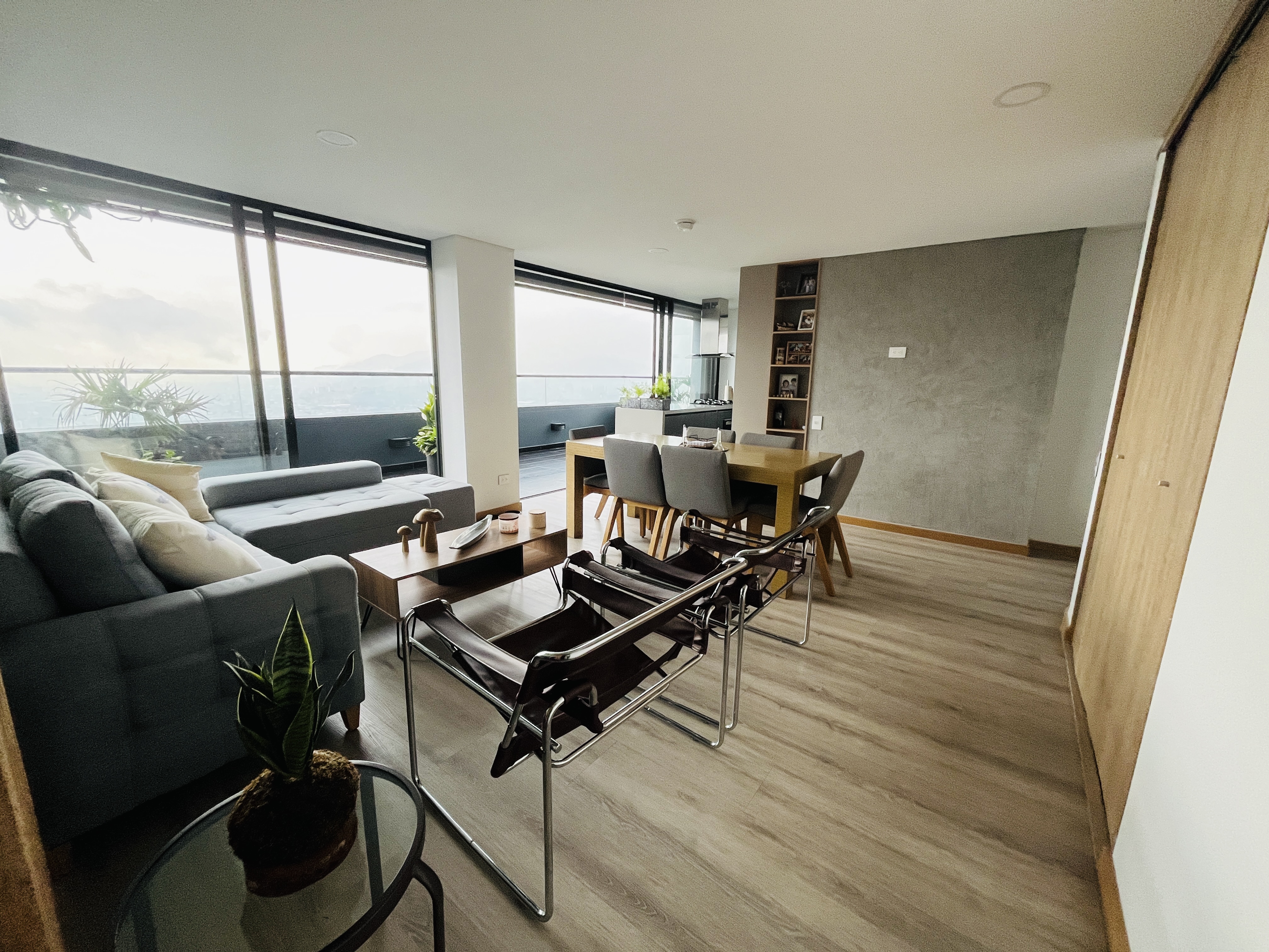 Apartamento en venta en El Poblado, Medellín 5