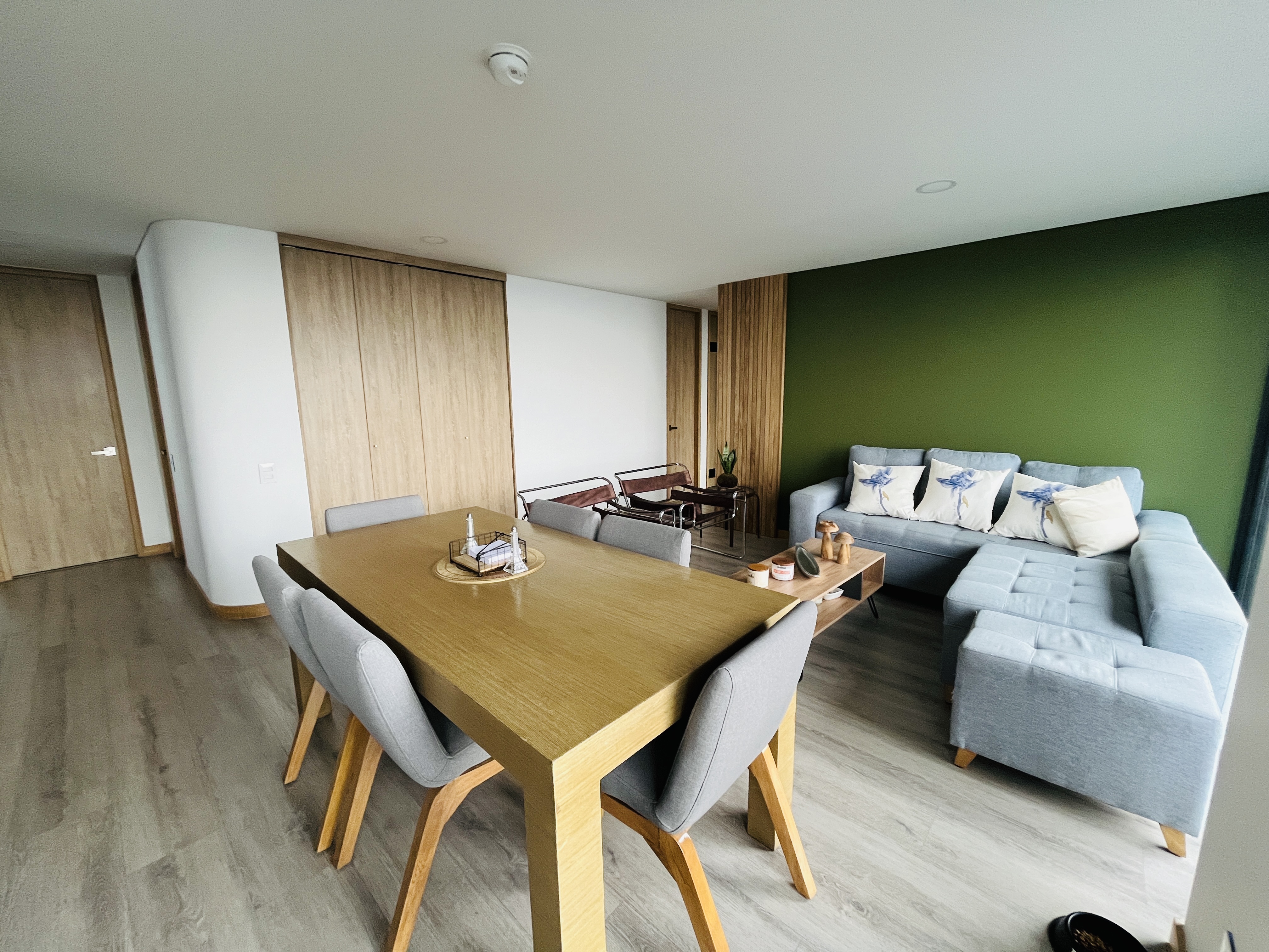 Apartamento en venta en El Poblado, Medellín · foto 8 de 16