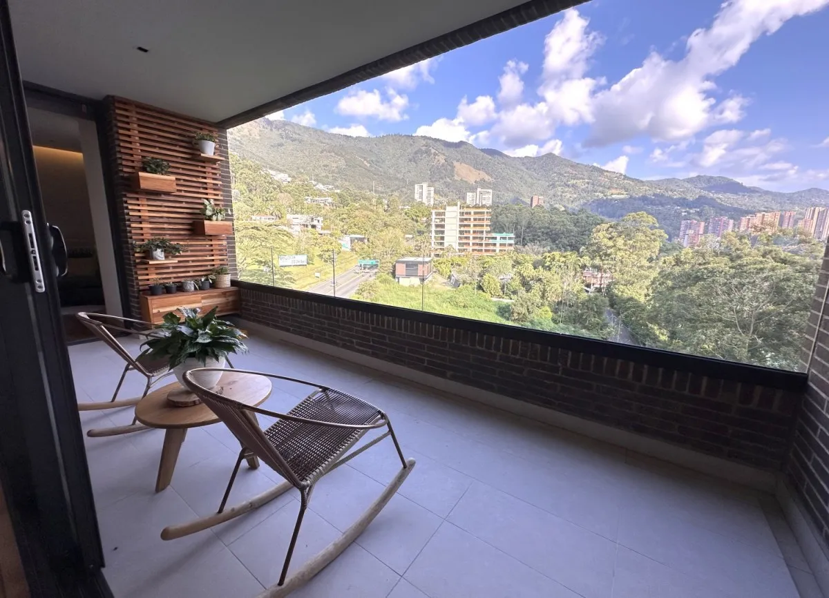 Apartamento en venta en El Poblado, Medellín · foto 12 de 24