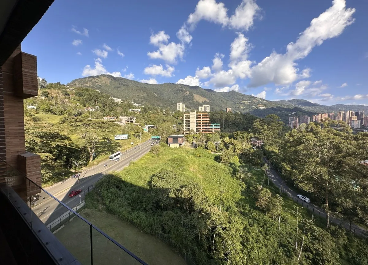Apartamento en venta en El Poblado, Medellín · foto 13 de 24