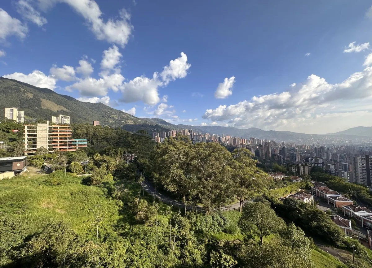 Apartamento en venta en El Poblado, Medellín · foto 15 de 24