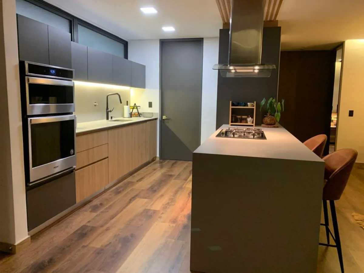 Apartamento en venta en El Poblado, Medellín · foto 4 de 24
