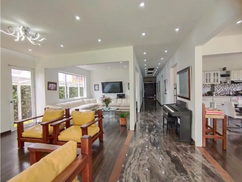 Casa de 3 alcobas en arriendo en Puente Peralta, Chía, 250 m² · foto 5 de 24