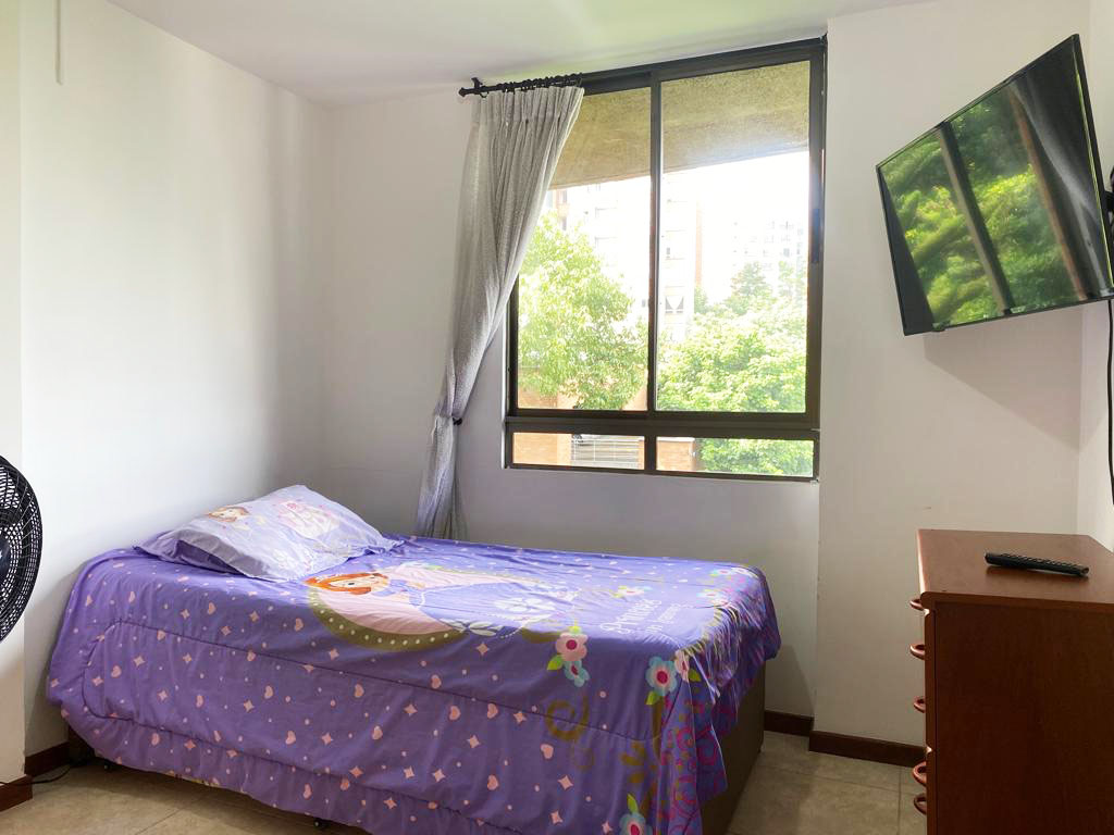Apartamento de 3 alcobas en arriendo en Castropol, Medellín, 96 m² · foto 15 de 18
