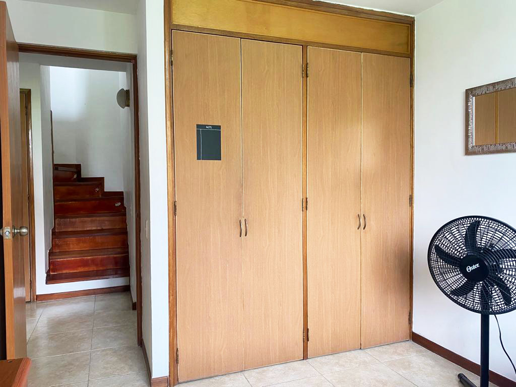 Apartamento de 3 alcobas en arriendo en Castropol, Medellín, 96 m² · foto 17 de 18
