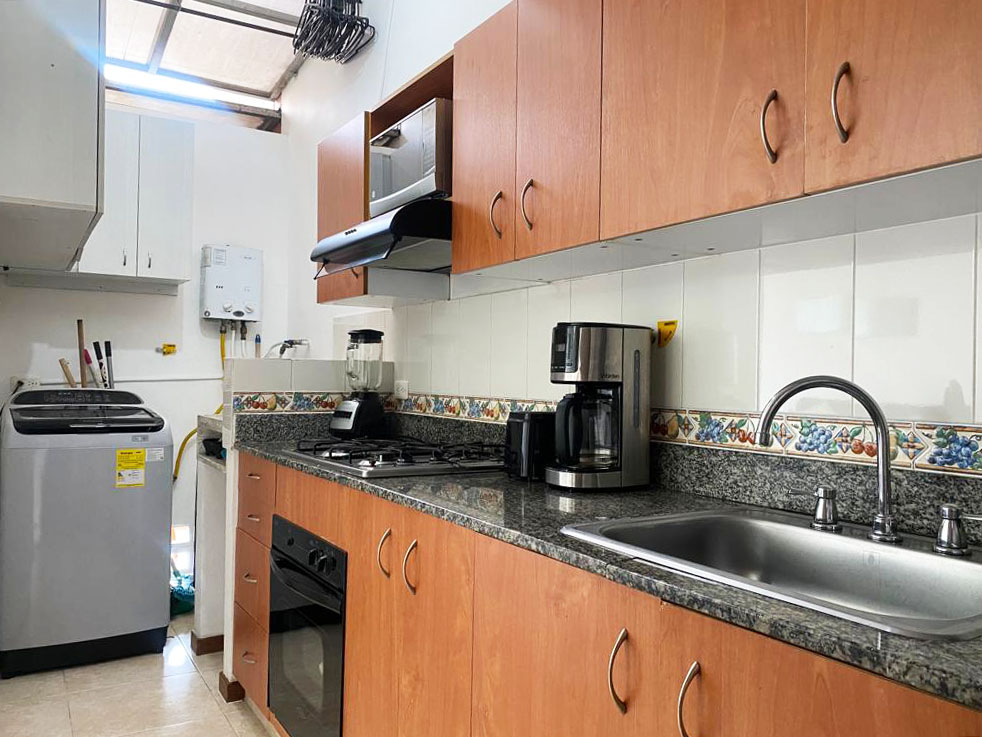Apartamento de 3 alcobas en arriendo en Castropol, Medellín, 96 m² · foto 4 de 18