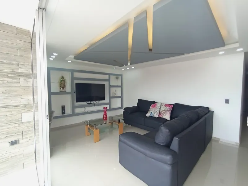 Apartamento en arriendo en Laureles, Medellín · foto 2 de 22