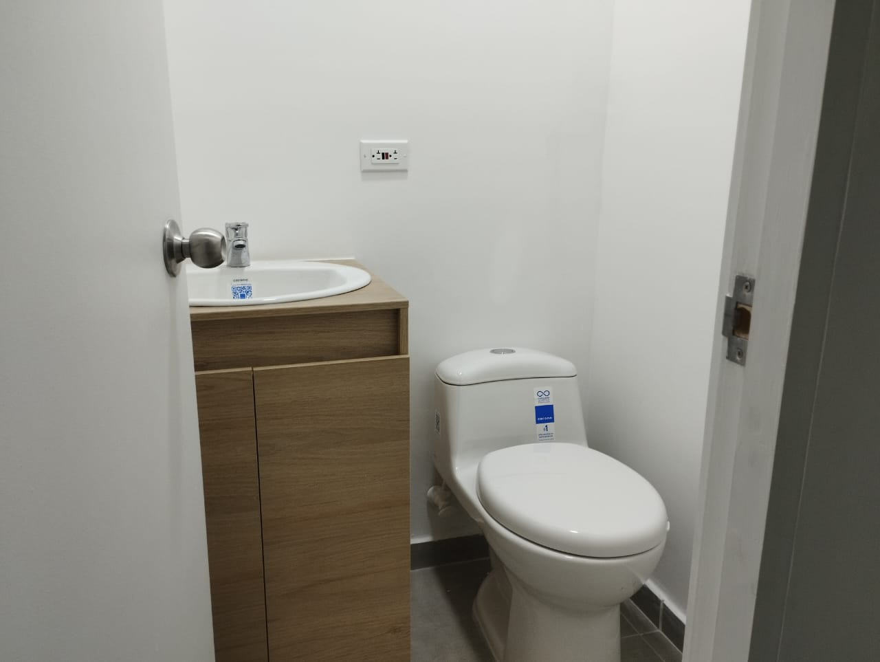 Oficina en arriendo en Altos Del Poblado, Medellín, 91 m² · foto 13 de 13