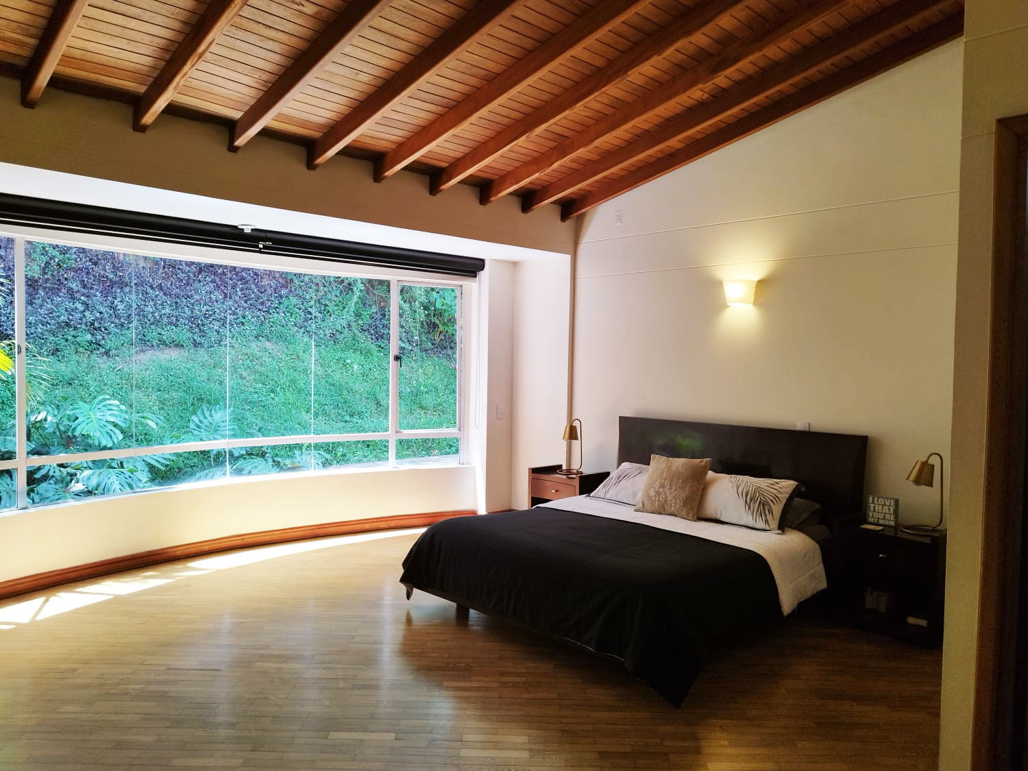 Casa de 3 alcobas en venta en San Lucas, Medellín, 280 m² · foto 11 de 20