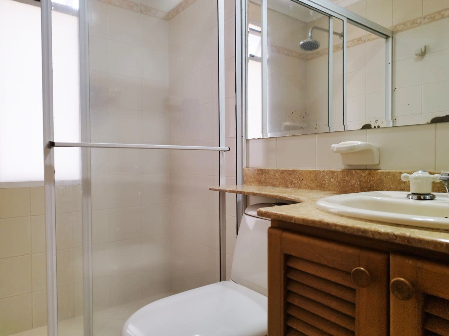 Casa de 3 alcobas en venta en San Lucas, Medellín, 280 m² · foto 18 de 20