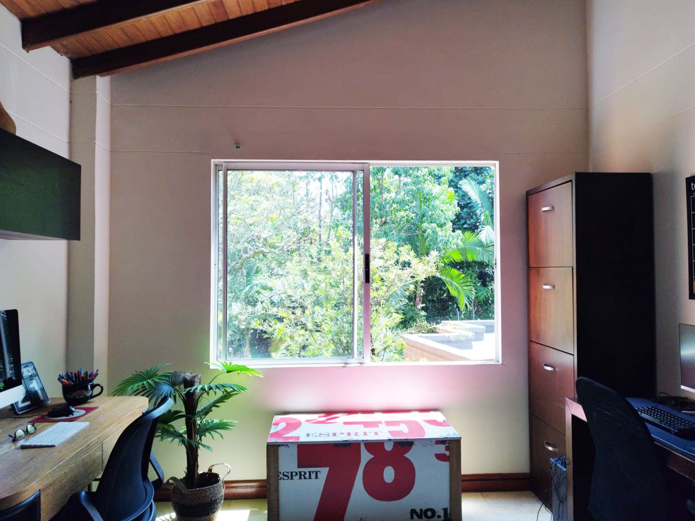 Casa de 3 alcobas en venta en San Lucas, Medellín, 280 m² · foto 9 de 20