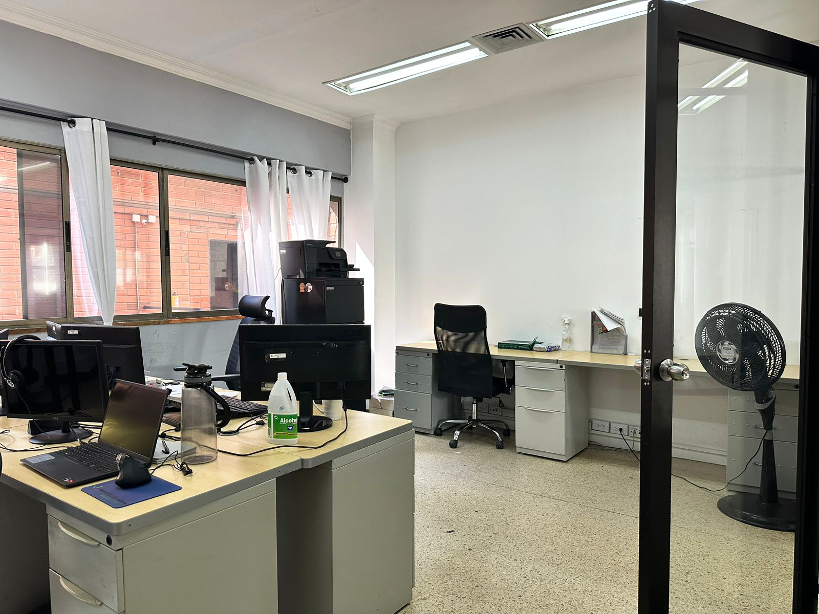 Oficina en arriendo en Cristo Rey, Medellín, 450 m² · foto 4 de 11