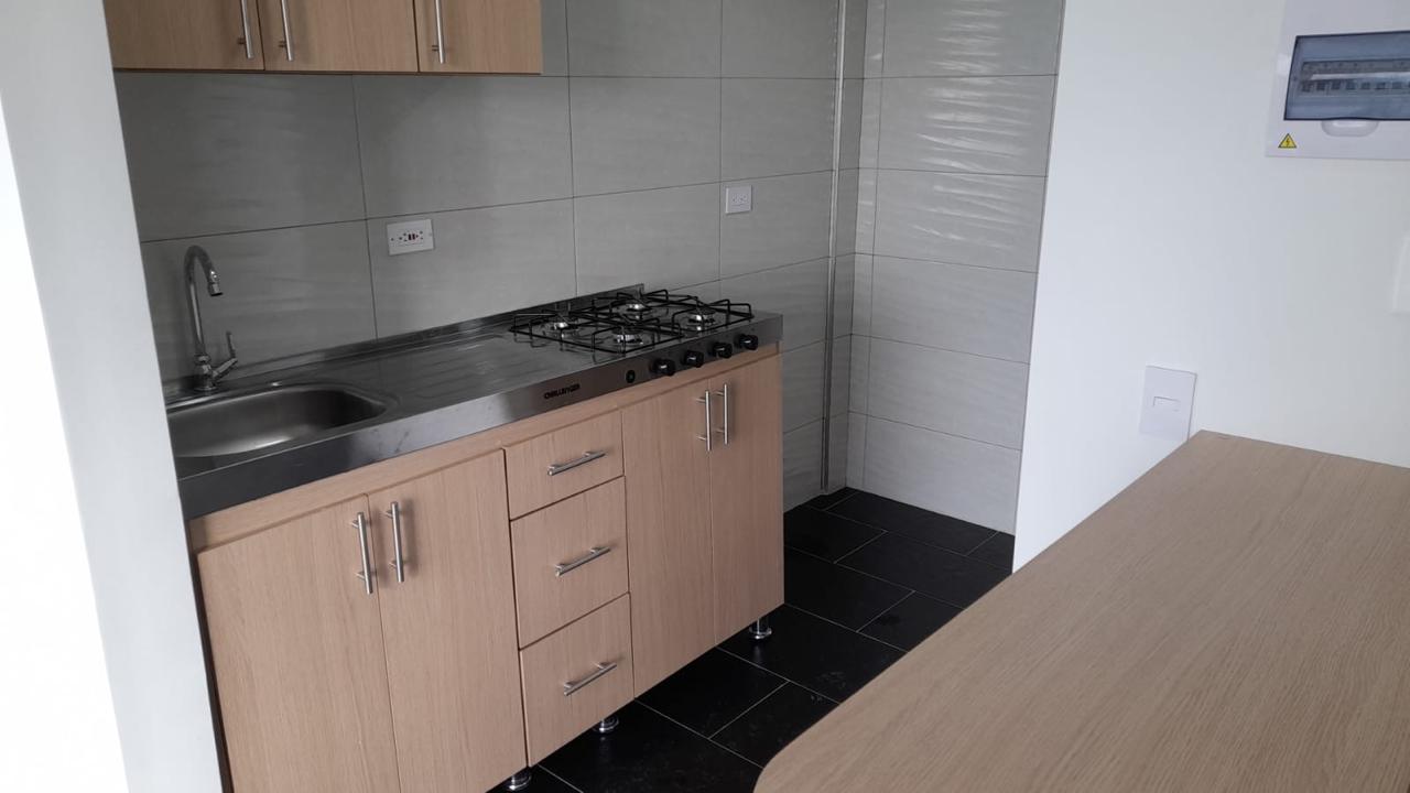 Apartamento de 3 alcobas en venta en Vitelma, Bogotá, 43 m² · foto 2 de 7