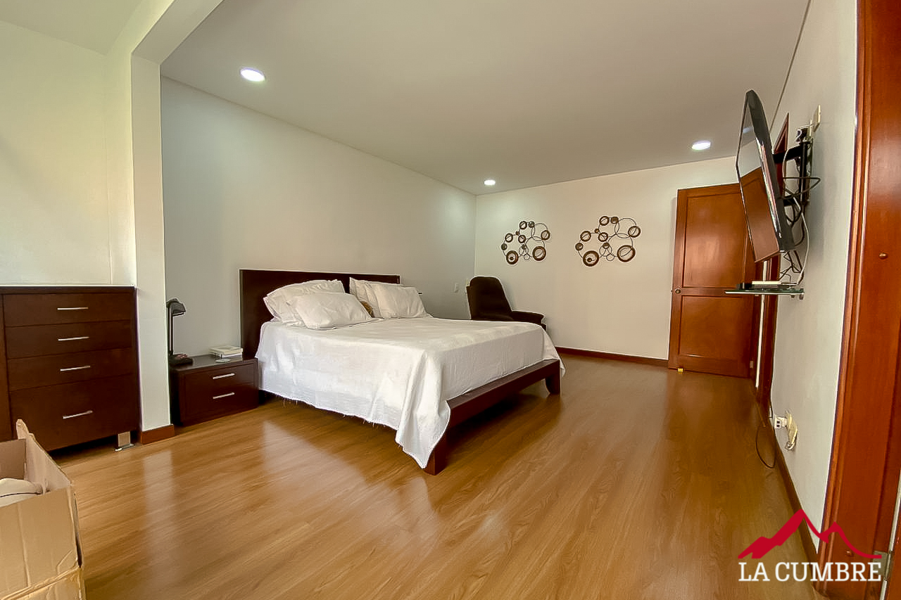 Apartamento en arriendo en El Tesoro, Medellín · foto 11 de 12