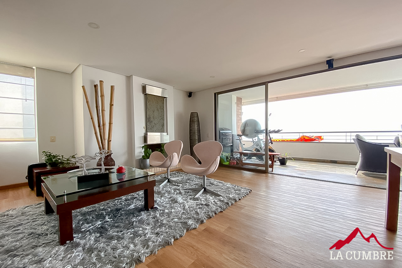 Apartamento en arriendo en El Tesoro, Medellín · foto 4 de 12