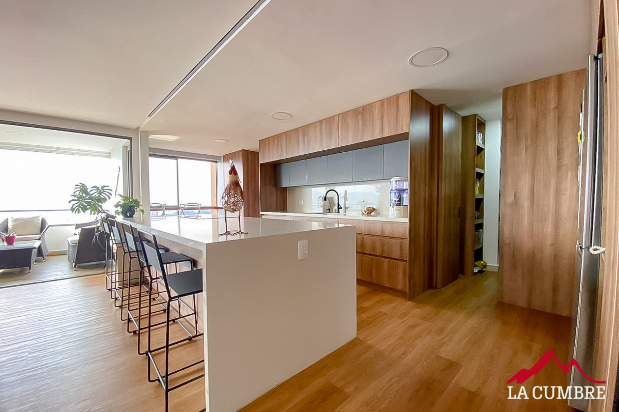Apartamento en arriendo en El Tesoro, Medellín · foto 8 de 12