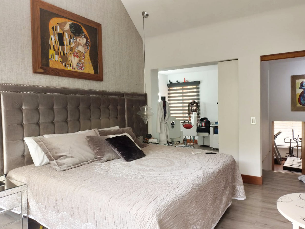 Casa de 3 alcobas en venta en El Tesoro, Medellín, 250 m² · foto 11 de 20