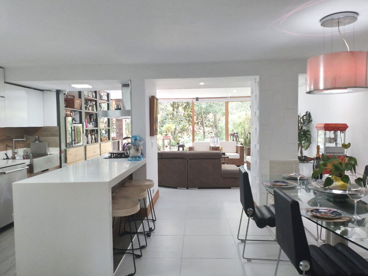 Casa de 3 alcobas en venta en El Tesoro, Medellín, 250 m² · foto 5 de 20