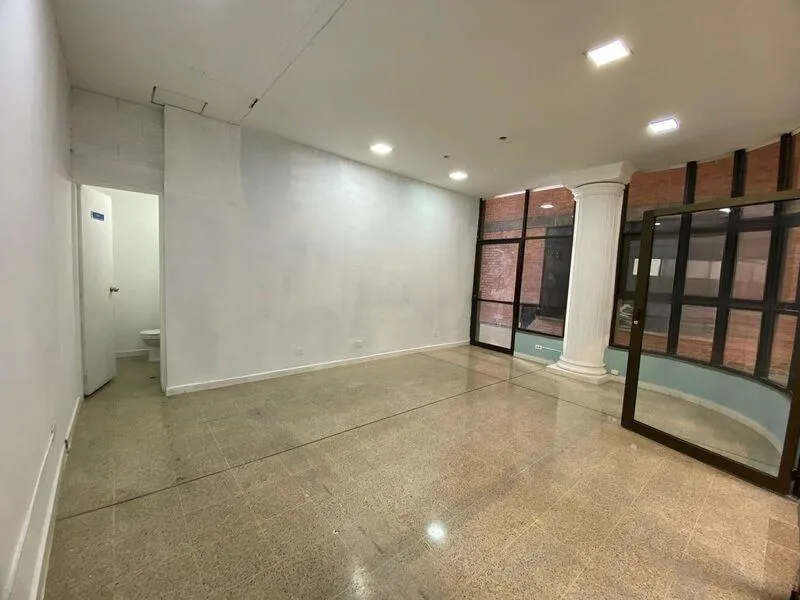 Local en arriendo en Campo Amor, Medellín, 30 m² · foto 2 de 6
