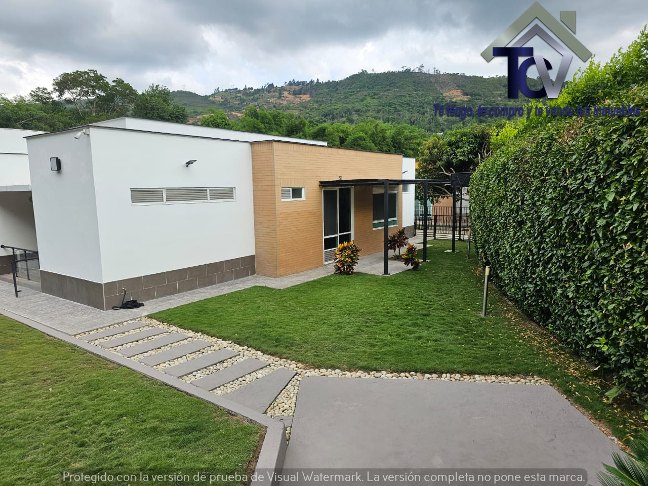Casa de 3 alcobas en venta en Ruitoque Bajo, Floridablanca, 225 m² · foto 3 de 24
