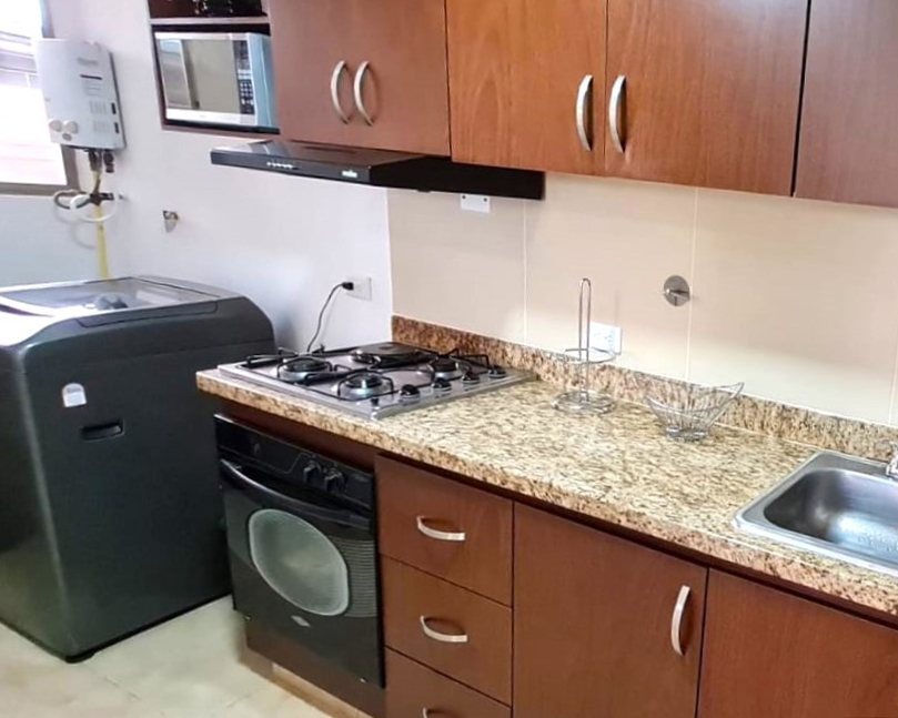 Apartamento en arriendo en Los Balsos, Medellín · foto 5 de 10