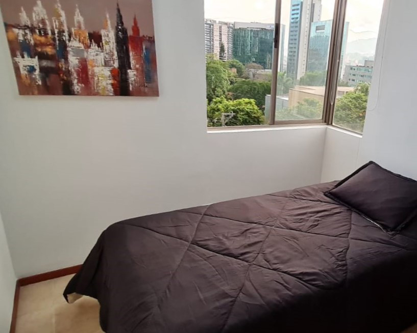 Apartamento en arriendo en Los Balsos, Medellín · foto 7 de 10