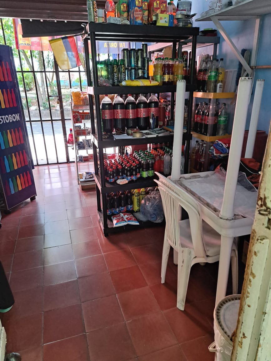 Casa en venta en La América, Medellín, 244 m² · foto 11 de 11