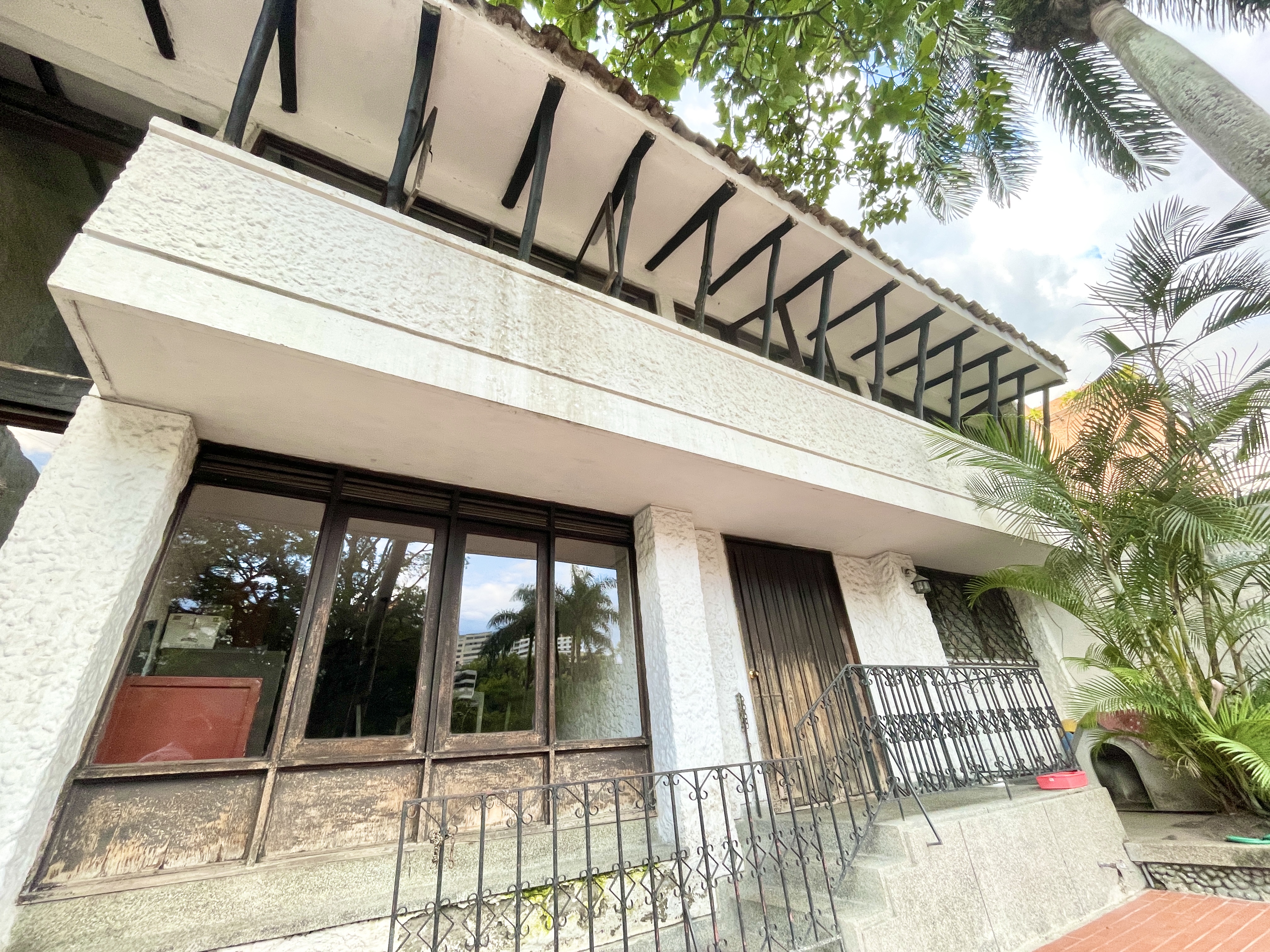 Casa de 5 alcobas en venta en Normandia, Cali, 387 m² · foto 3 de 24