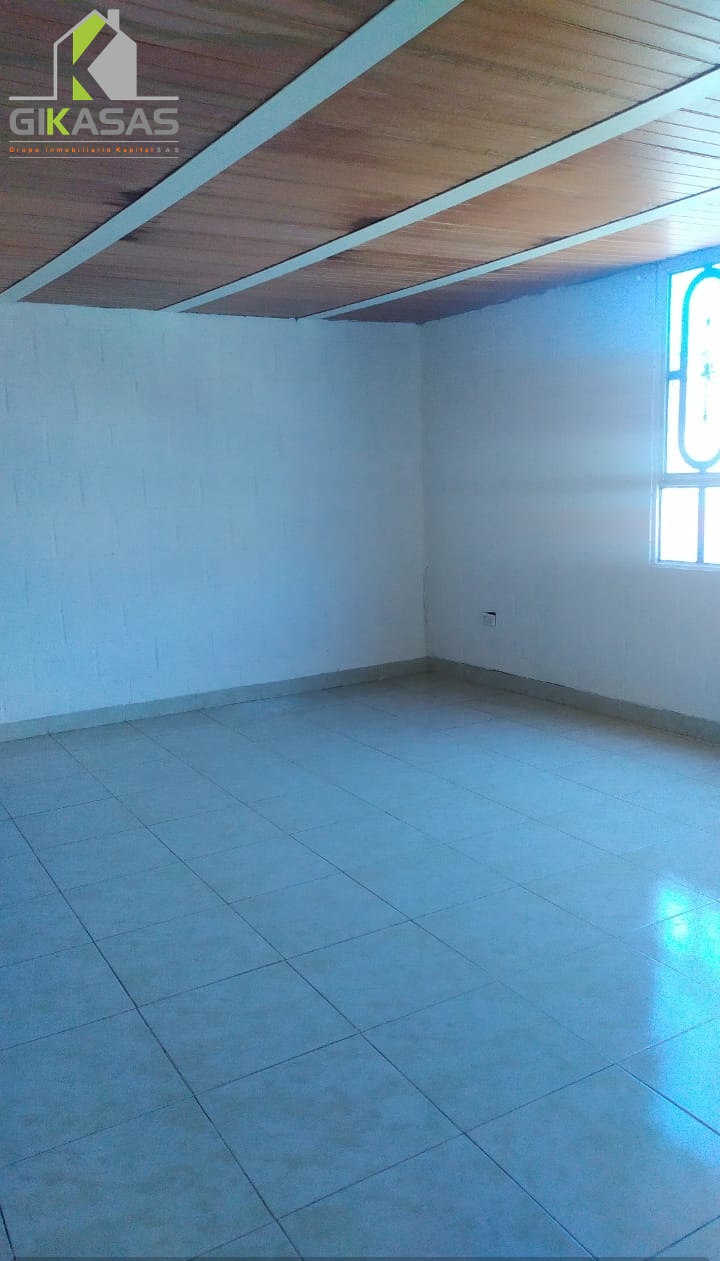 Casa en venta en El Carmen, Bogotá · foto 3 de 15