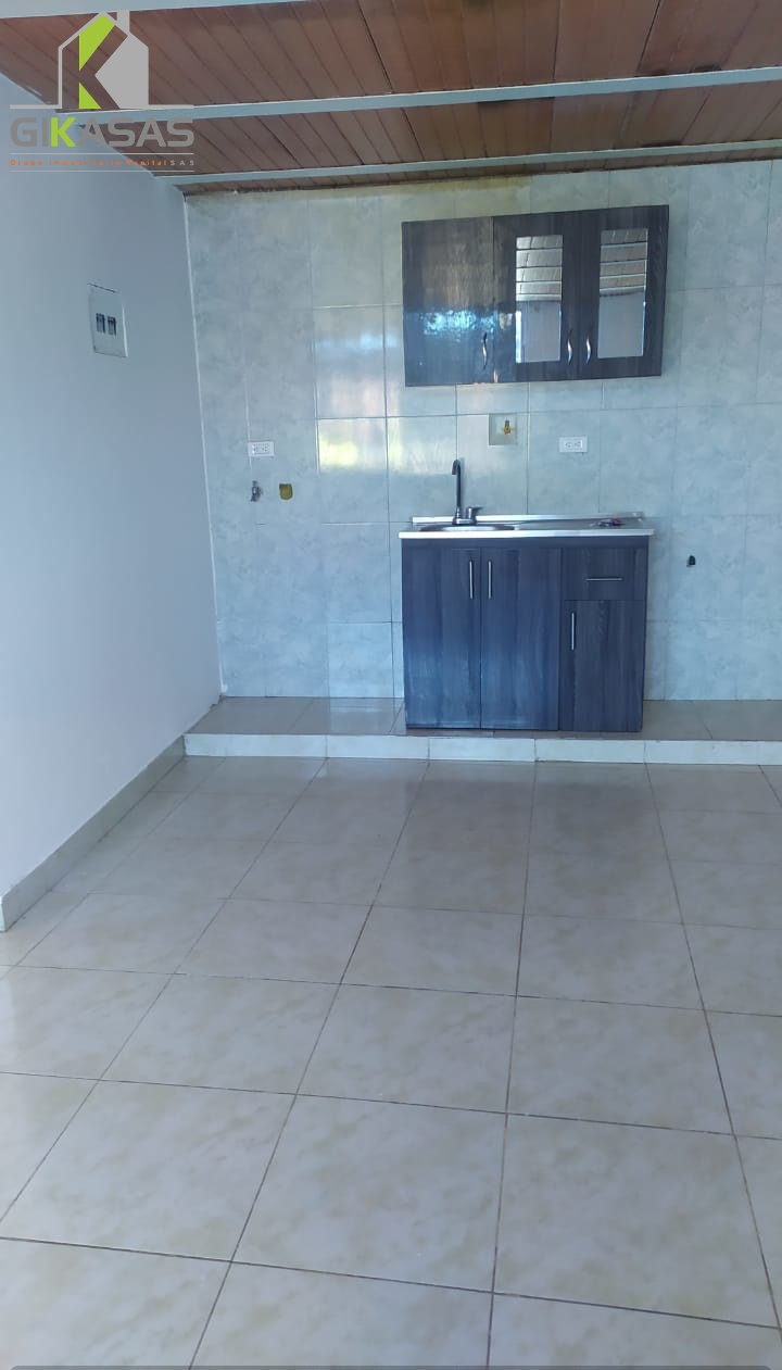 Casa en venta en El Carmen, Bogotá · foto 6 de 15