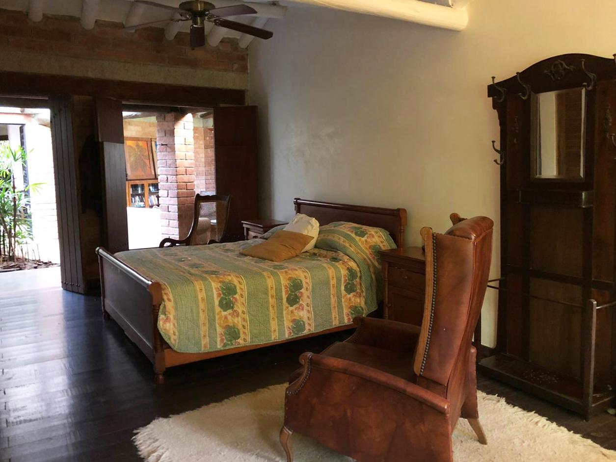 Casa de 3 alcobas en arriendo en Provenza, Medellín, 350 m² · foto 10 de 15