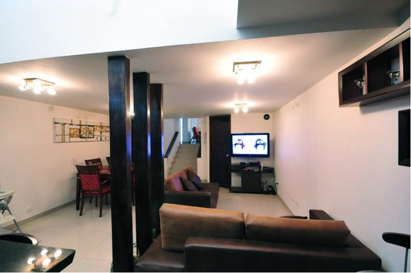 Casa en venta en Cedro Golf, Bogotá · foto 2 de 16