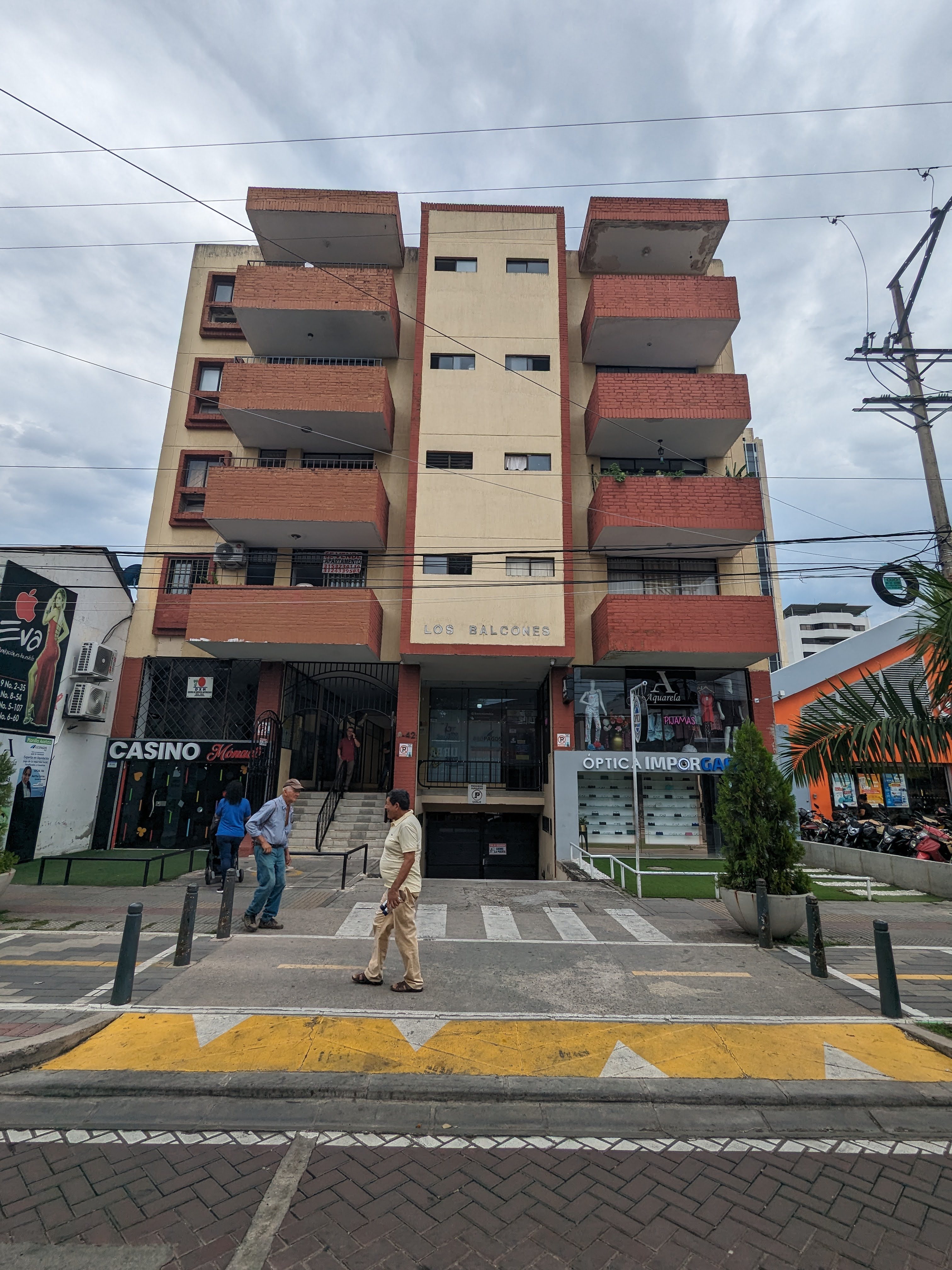 Apartamento de 4 alcobas en venta en Centro, Neiva, 110 m² · foto 3 de 19