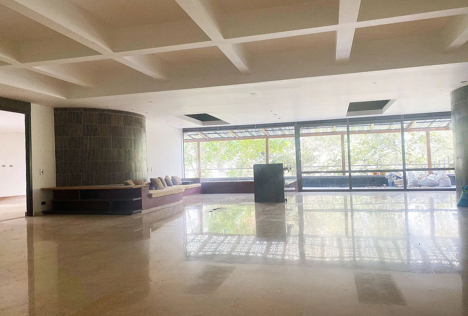 Apartamento de 4 alcobas en arriendo en La Aguacatala, Medellín, 374 m² · foto 7 de 20