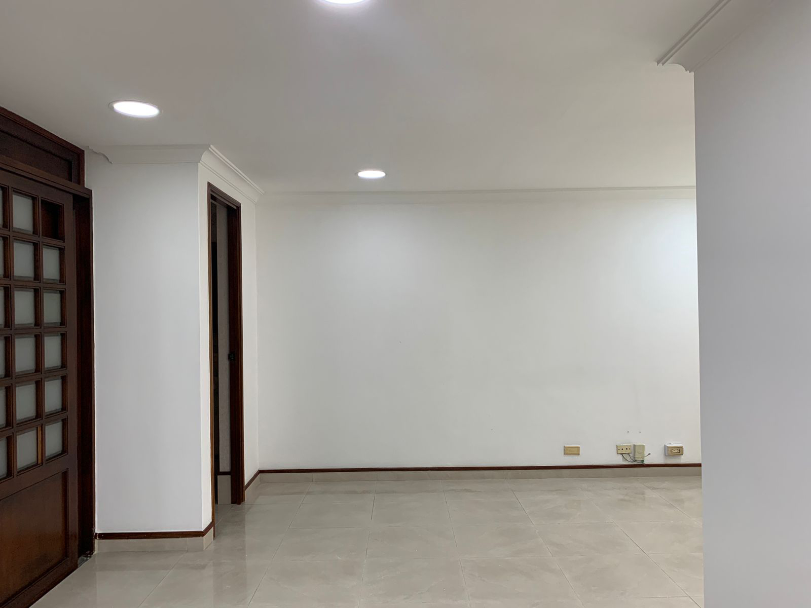 Oficina en arriendo en Manila, Medellín, 36 m² · foto 2 de 7