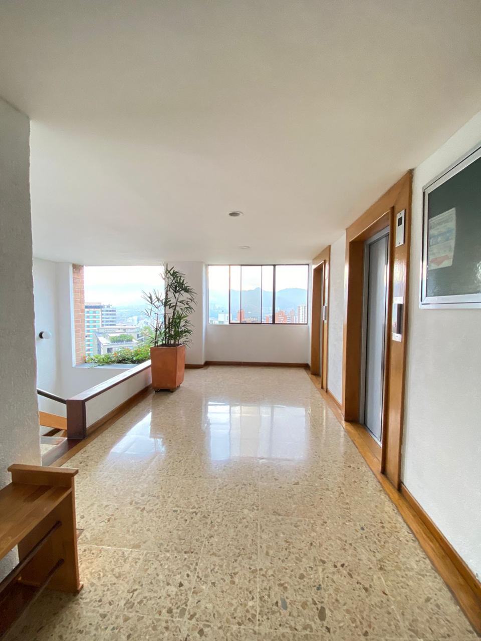 Apartamento en venta en El Poblado, Medellín · foto 11 de 14