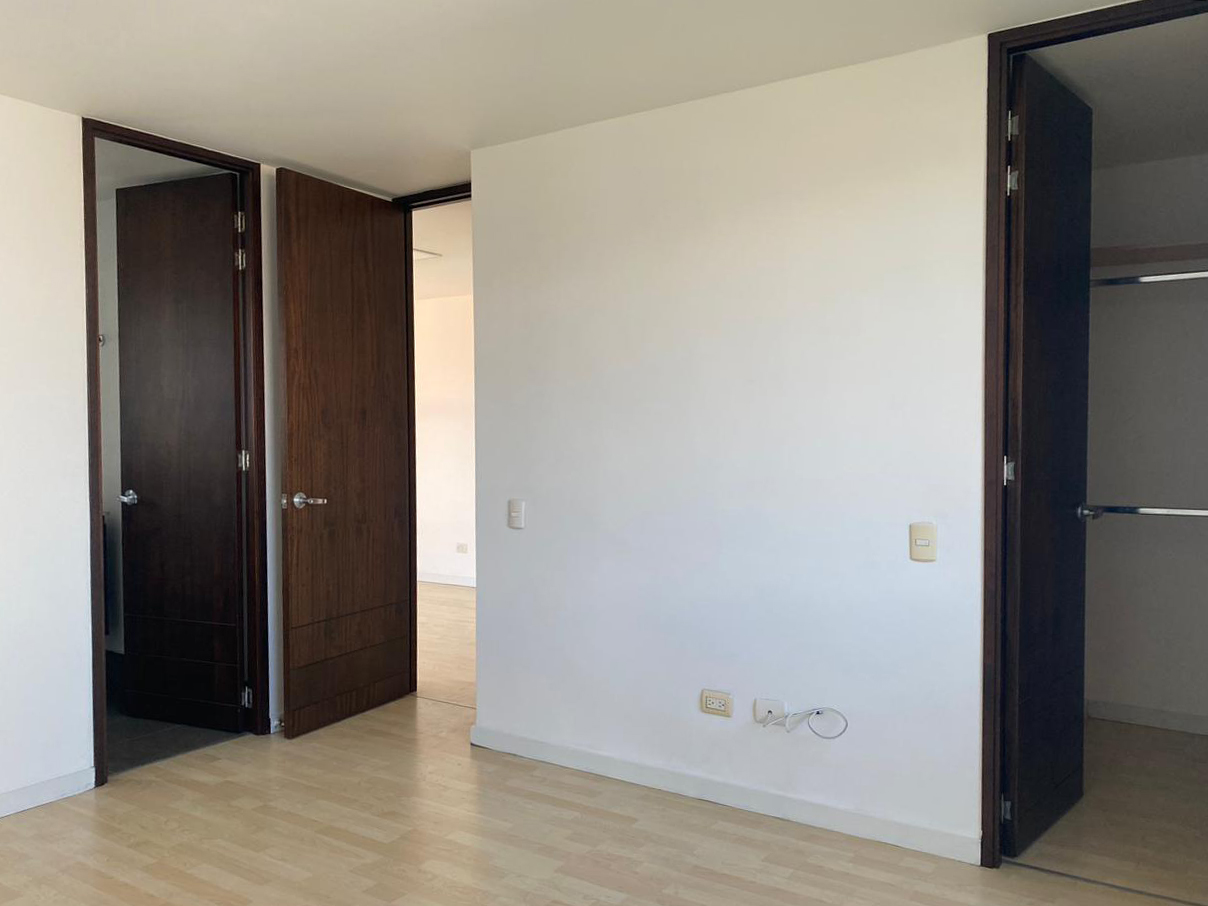 Apartamento de 2 alcobas en arriendo en Milla De Oro, Medellín, 104 m² · foto 11 de 19