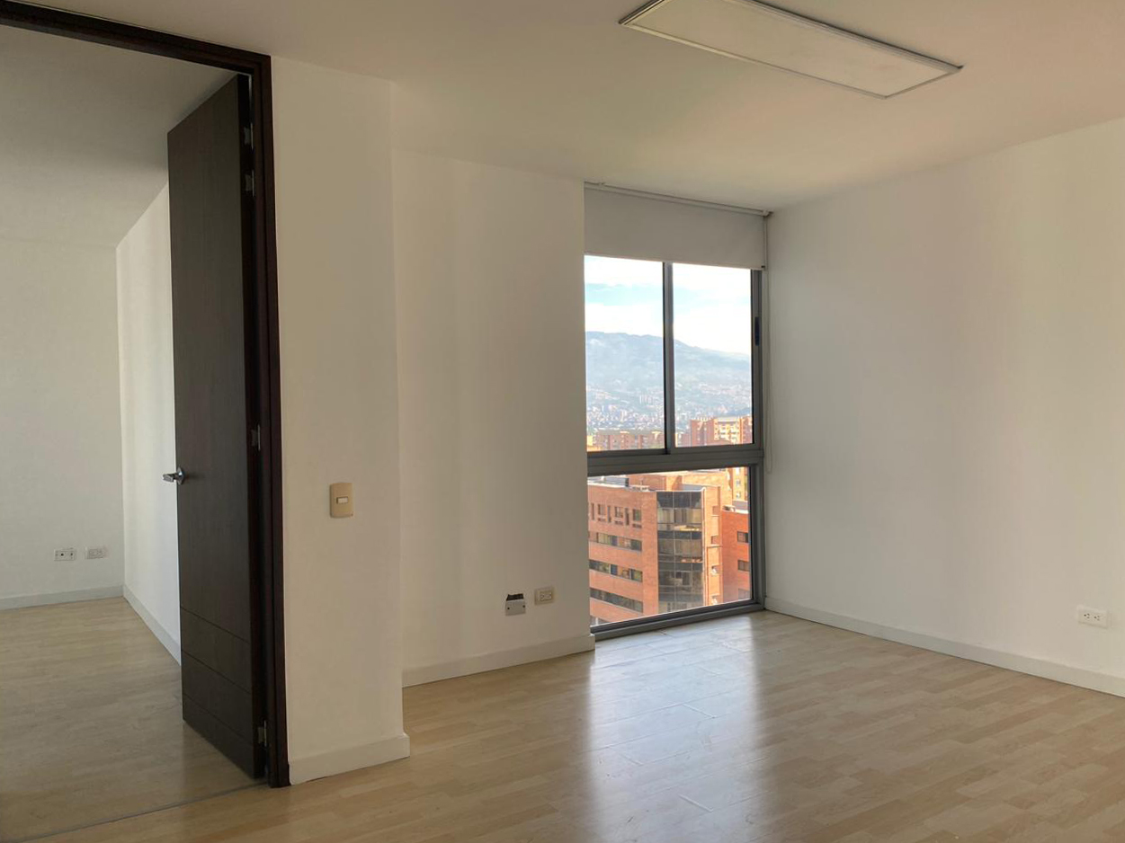 Apartamento de 2 alcobas en arriendo en Milla De Oro, Medellín, 104 m² · foto 13 de 19
