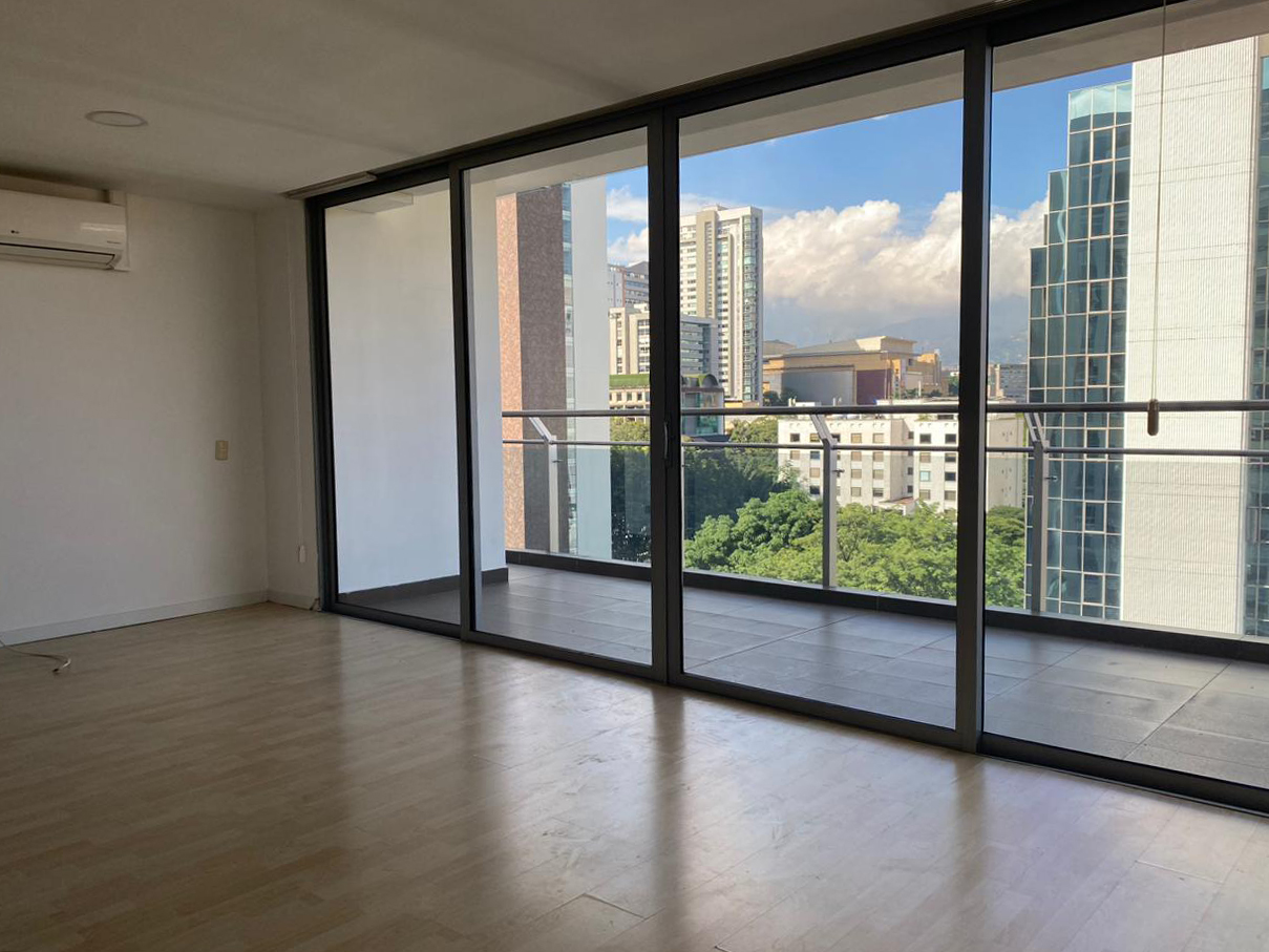 Apartamento de 2 alcobas en arriendo en Milla De Oro, Medellín, 104 m² · foto 2 de 19