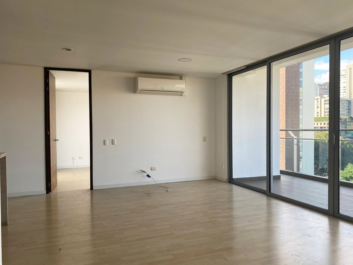 Apartamento de 2 alcobas en arriendo en Milla De Oro, Medellín, 104 m² · foto 3 de 19
