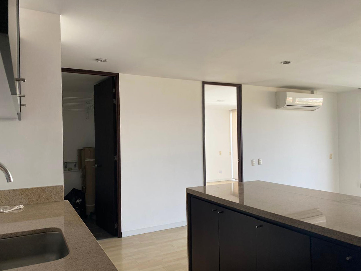 Apartamento de 2 alcobas en arriendo en Milla De Oro, Medellín, 104 m² · foto 8 de 19