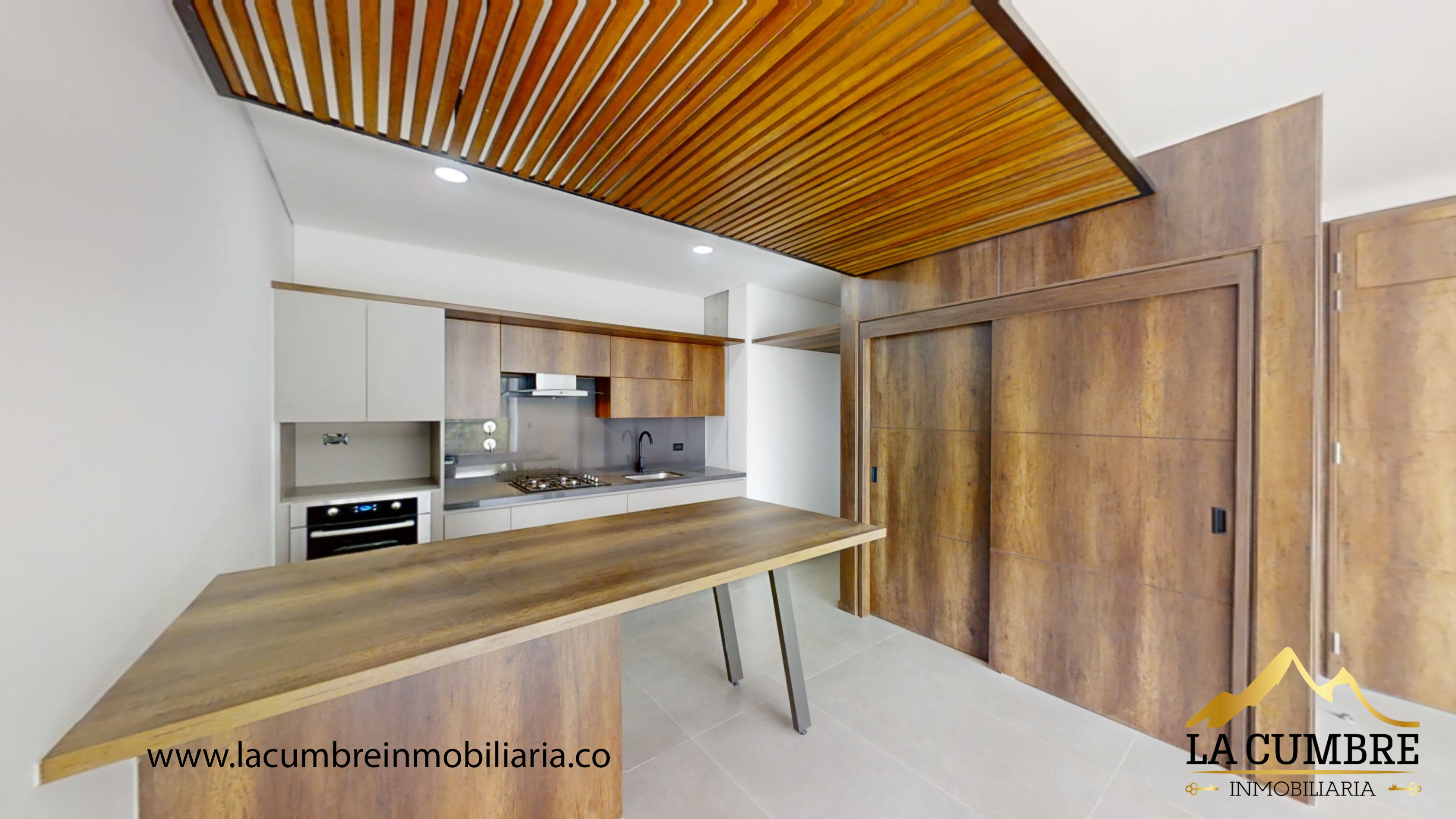 Apartamento en arriendo en El Poblado, Medellín · foto 3 de 12