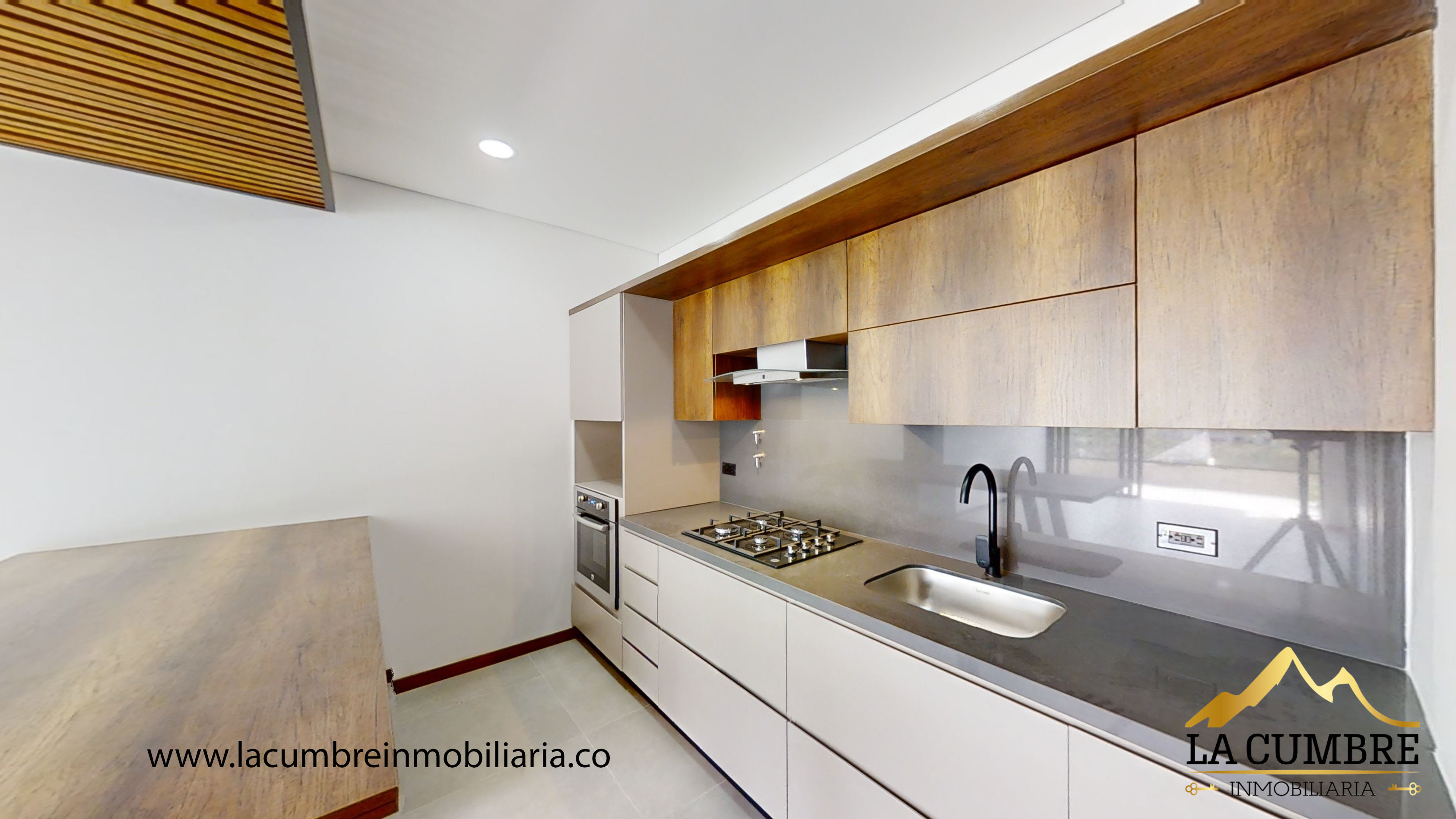 Apartamento en arriendo en El Poblado, Medellín · foto 4 de 12