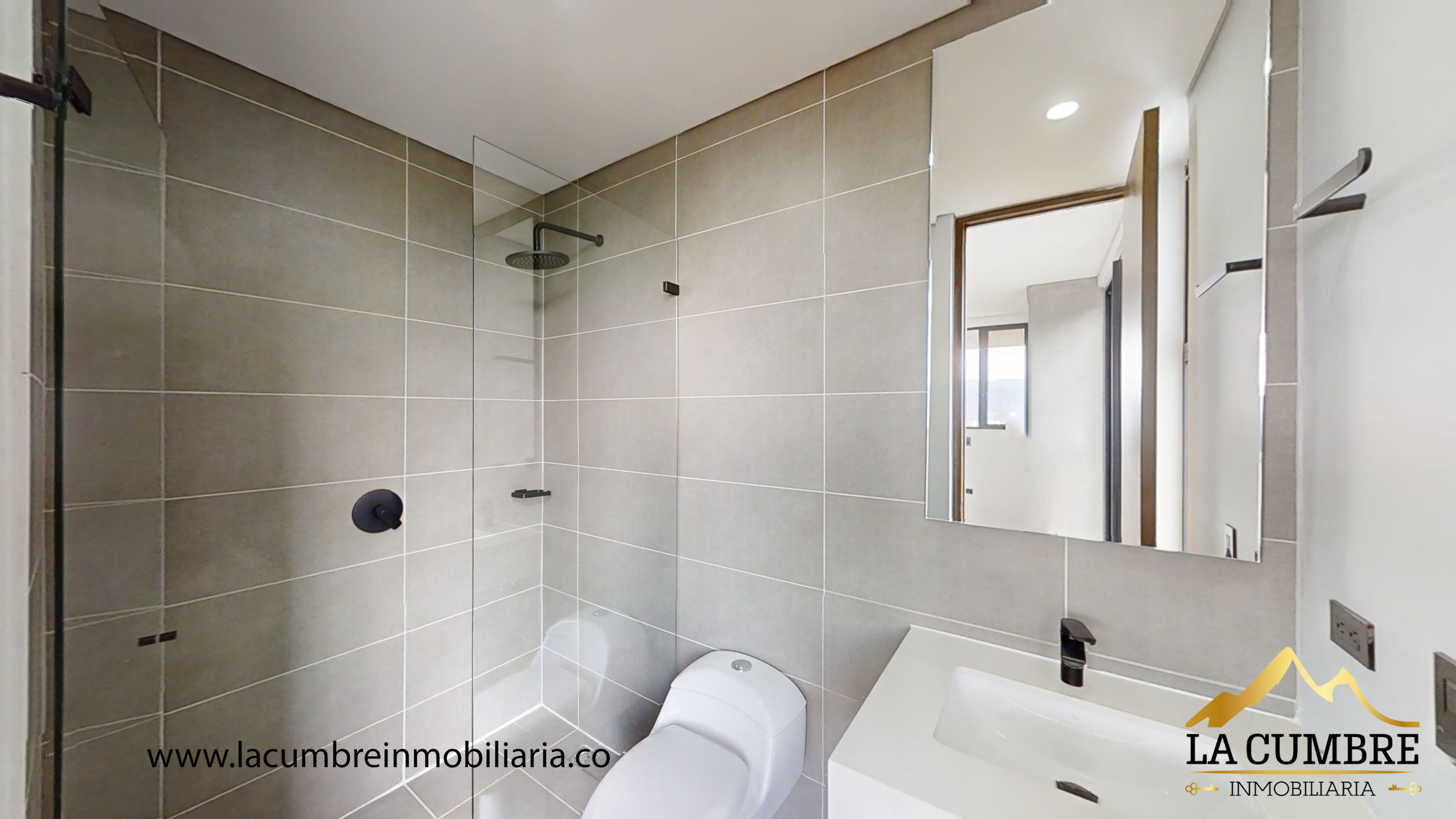 Apartamento en arriendo en El Poblado, Medellín · foto 5 de 12