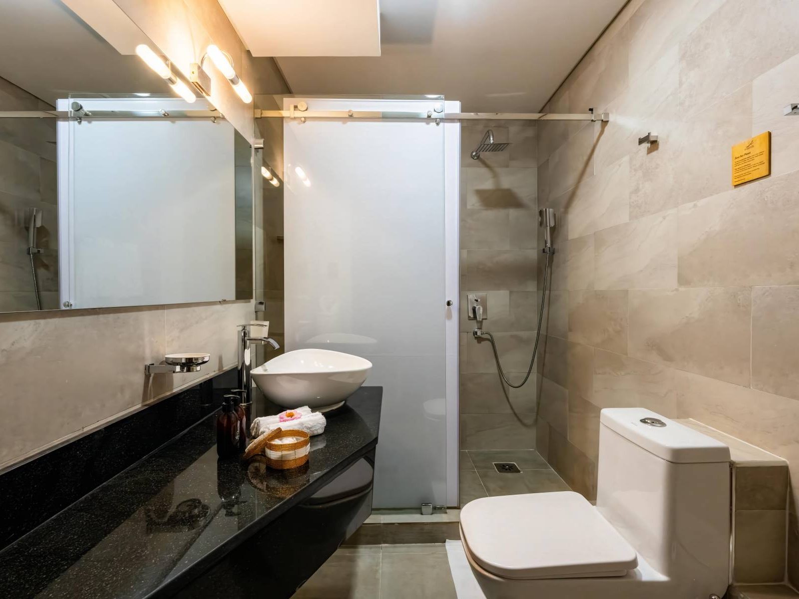 Guest bathroom at Mantis Kivu Marina