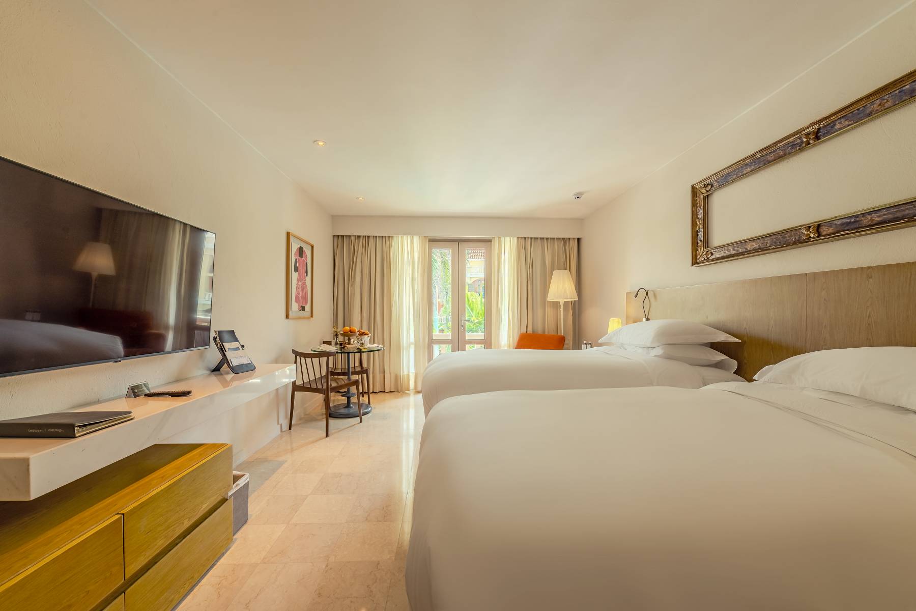 superior-room-twin-pool-view