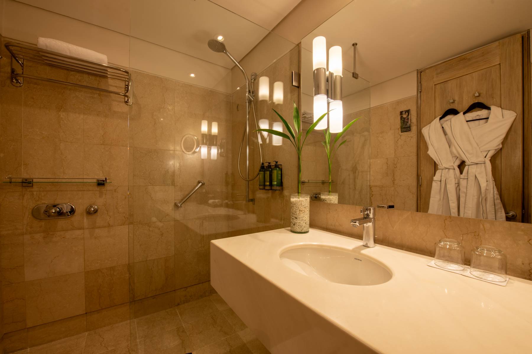 superior-room-twin-pool-view