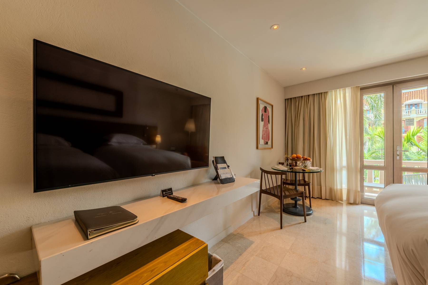 superior-room-twin-pool-view