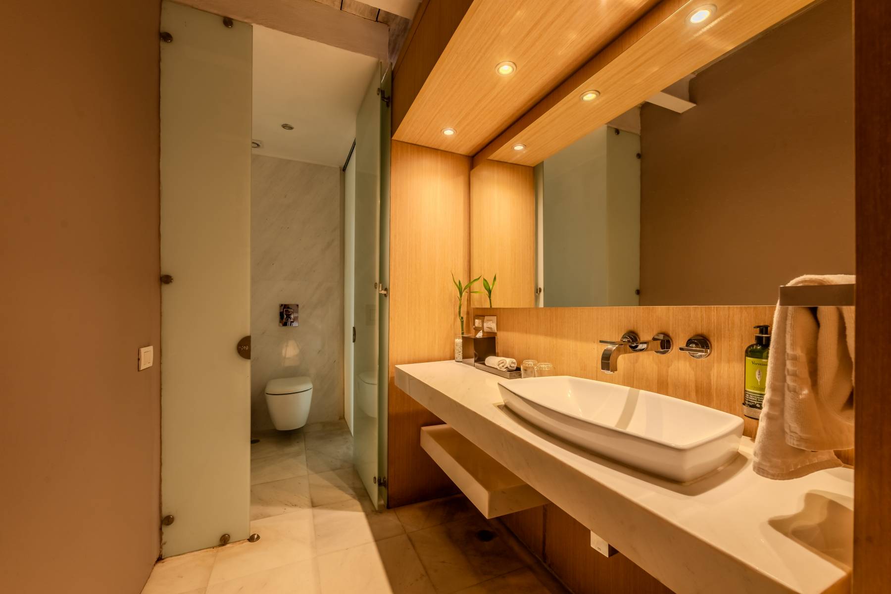 suite-duplex-colonial