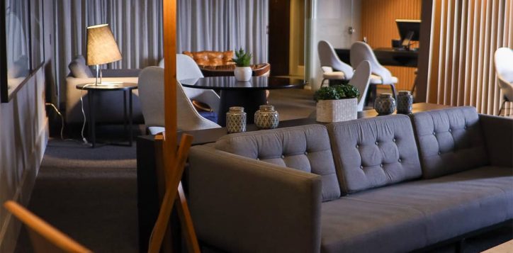 base-steakhouse-estudio-cumaru-10_thumb-2